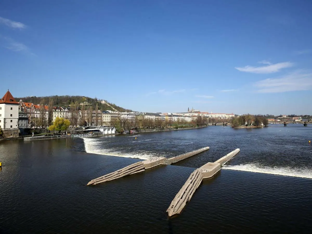 Unique Apartment In Praha Near River Vltava Česká republika