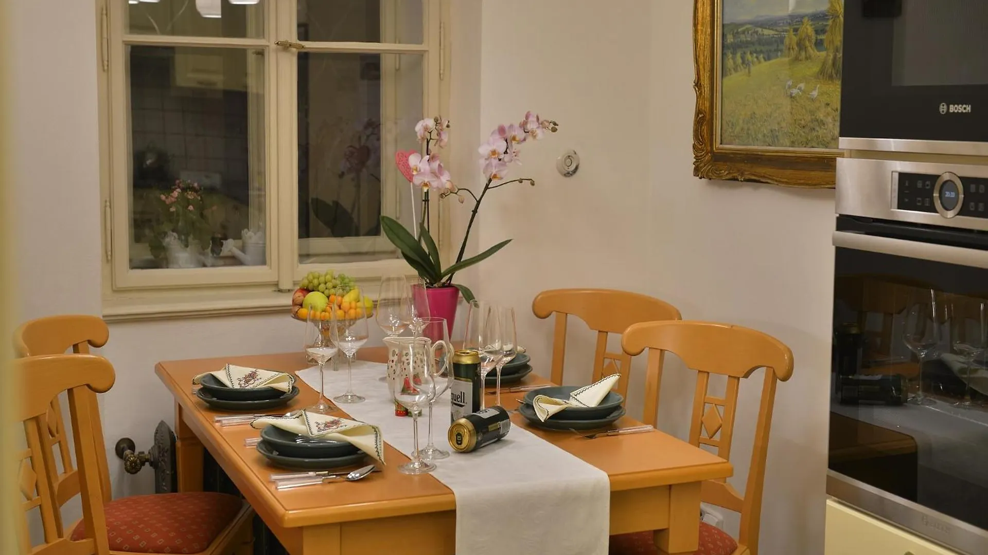 Unique Apartment In Praha Near River Vltava