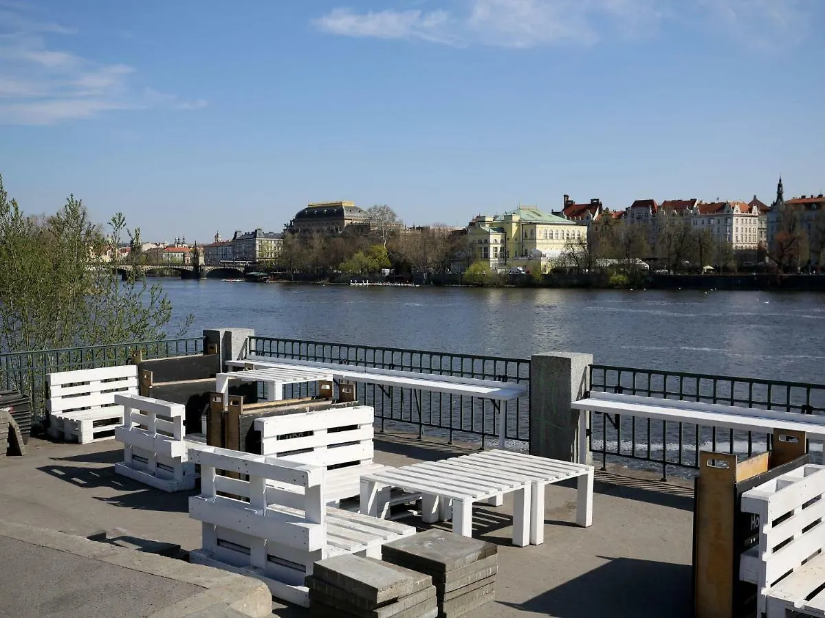 Unique Apartment In Praha Near River Vltava  Prag