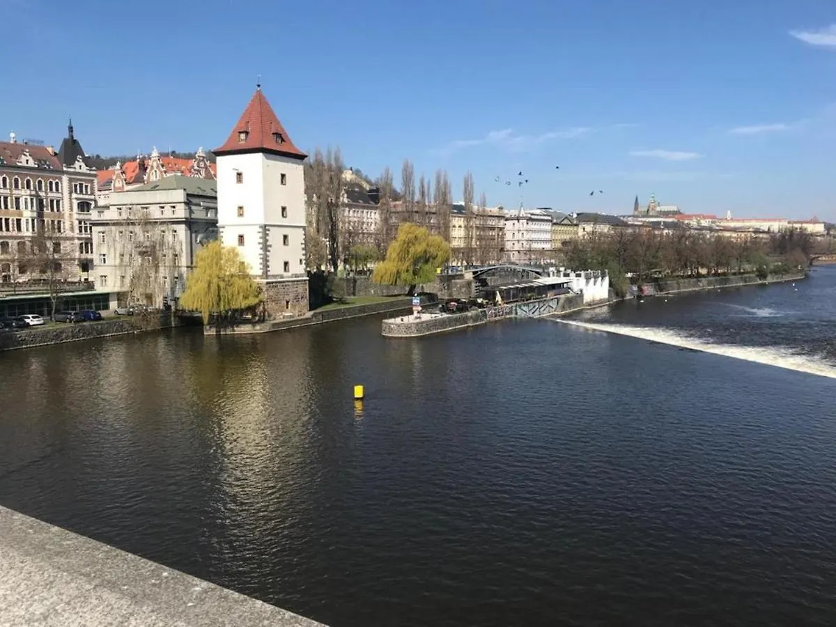 Unique Apartment In Praha Near River Vltava